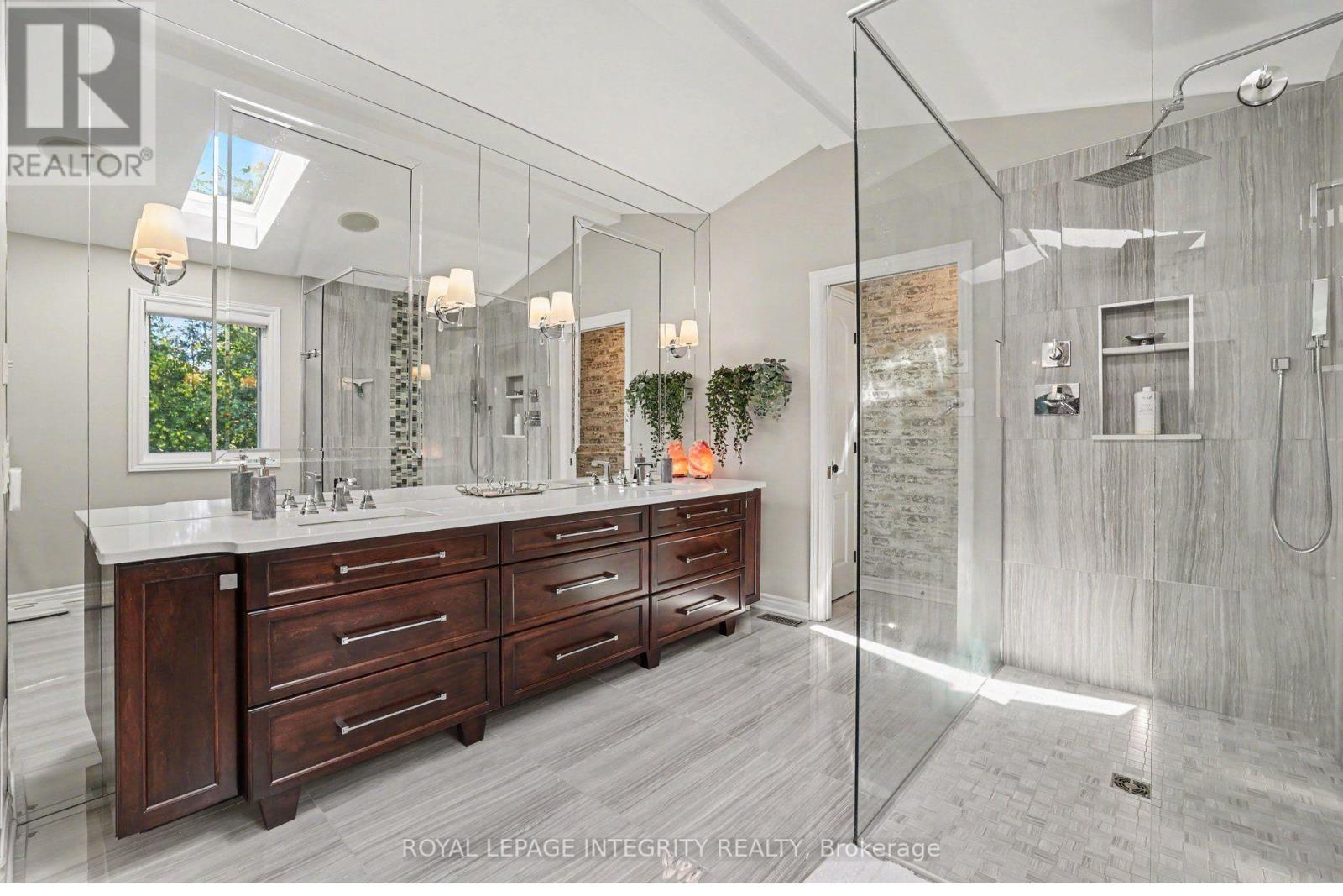 92 Broughton Street, Ottawa, ON