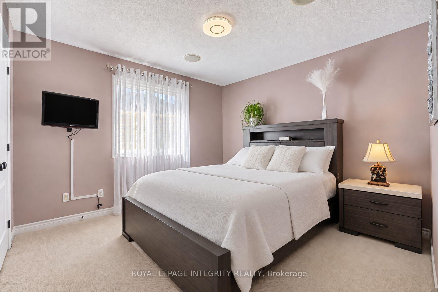 92 Broughton Street, Ottawa, ON