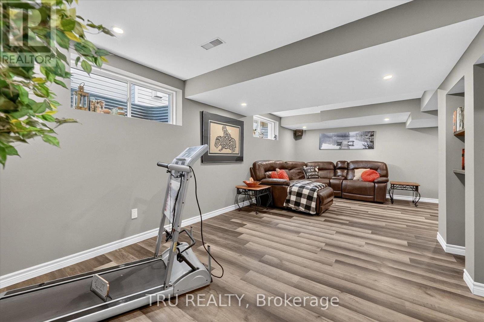 lower level rec room - 325 Upcountry Drive E, Ottawa, ON
