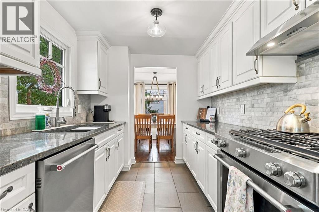 258 Newport Place, Waterloo, ON