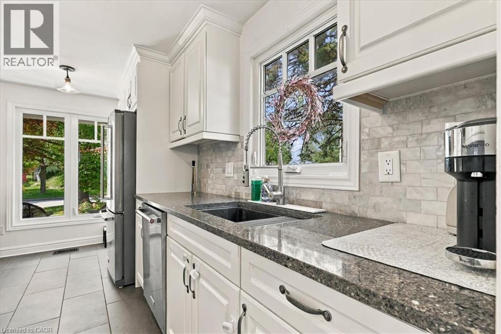 258 Newport Place, Waterloo, ON