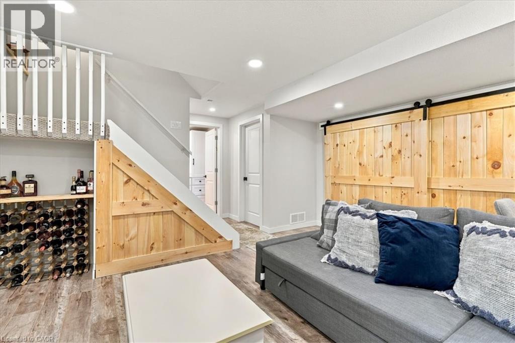 258 Newport Place, Waterloo, ON