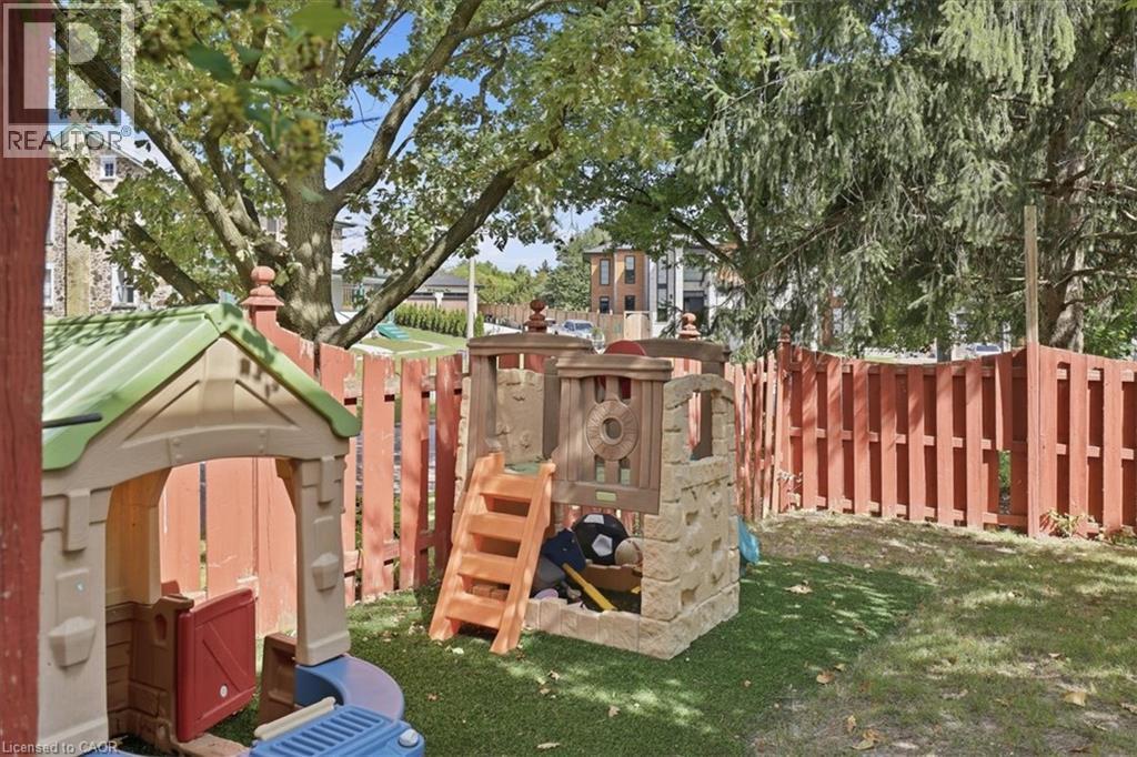 258 Newport Place, Waterloo, ON
