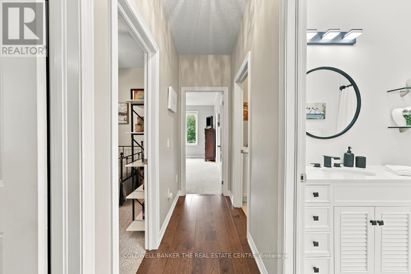 Hallways to Bedrooms - 25 Manor Forest Road, East Gwillimbury, ON