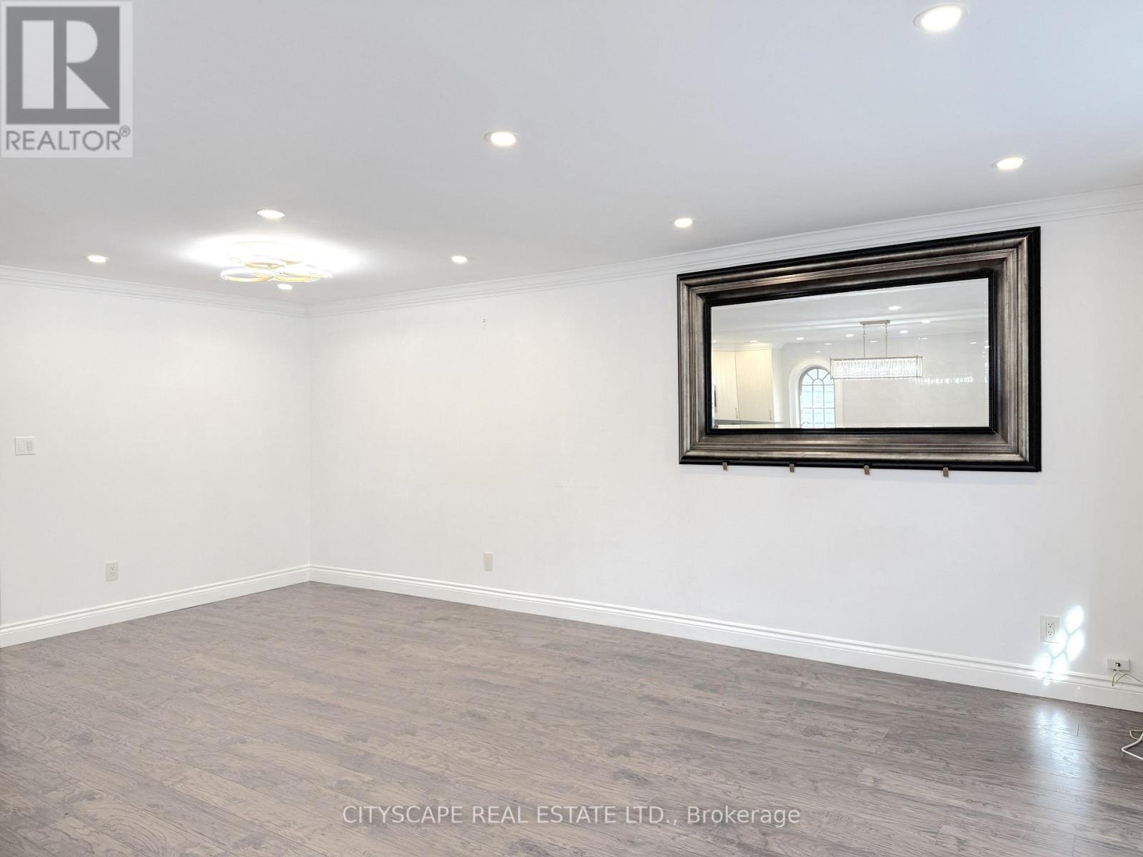 Combined. Living/dining Room - 60 Hillview Drive, Newmarket, ON