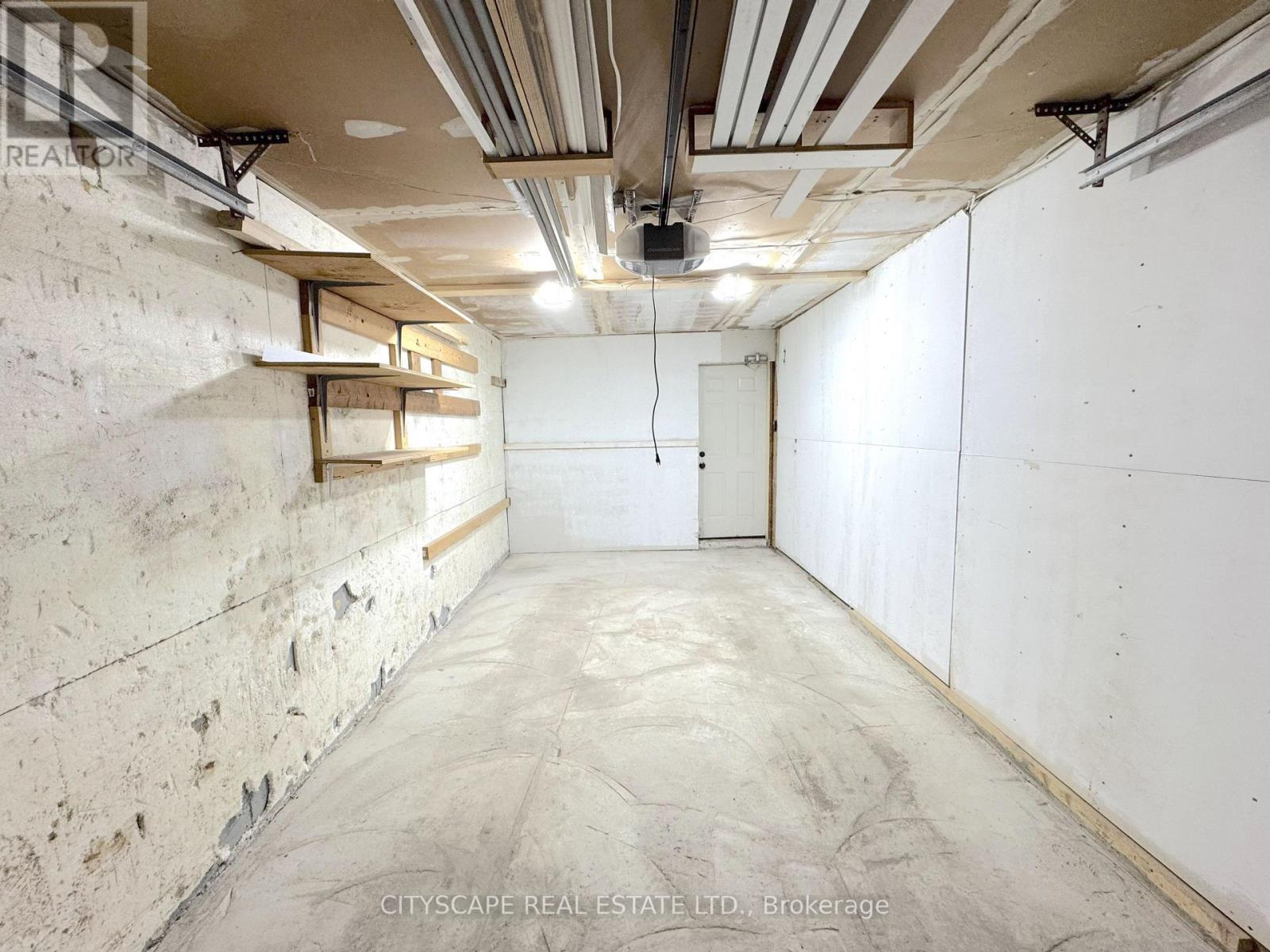 Garage - 60 Hillview Drive, Newmarket, ON