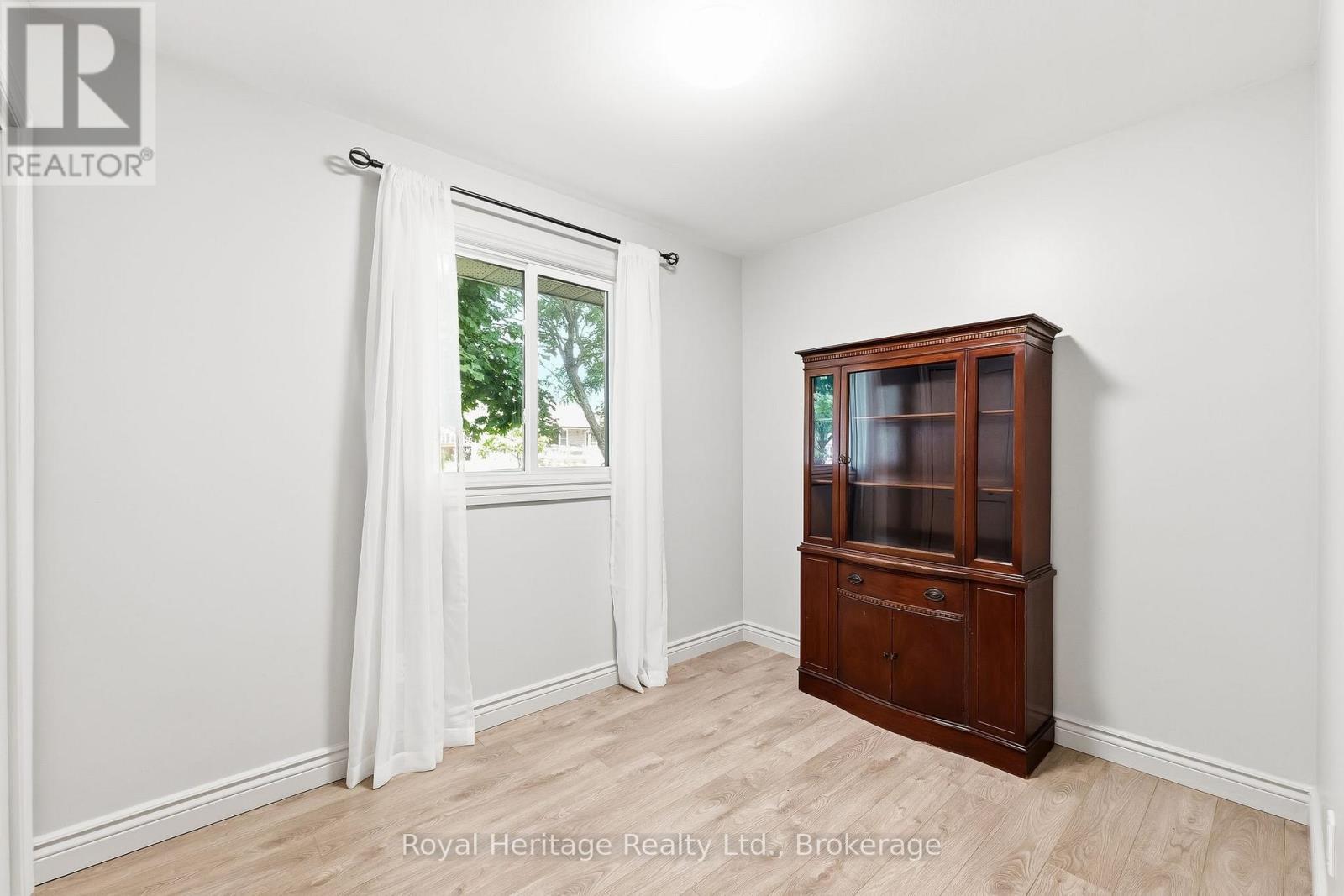 Actual main floor bedroom - 93 Division Street S, Brighton, ON