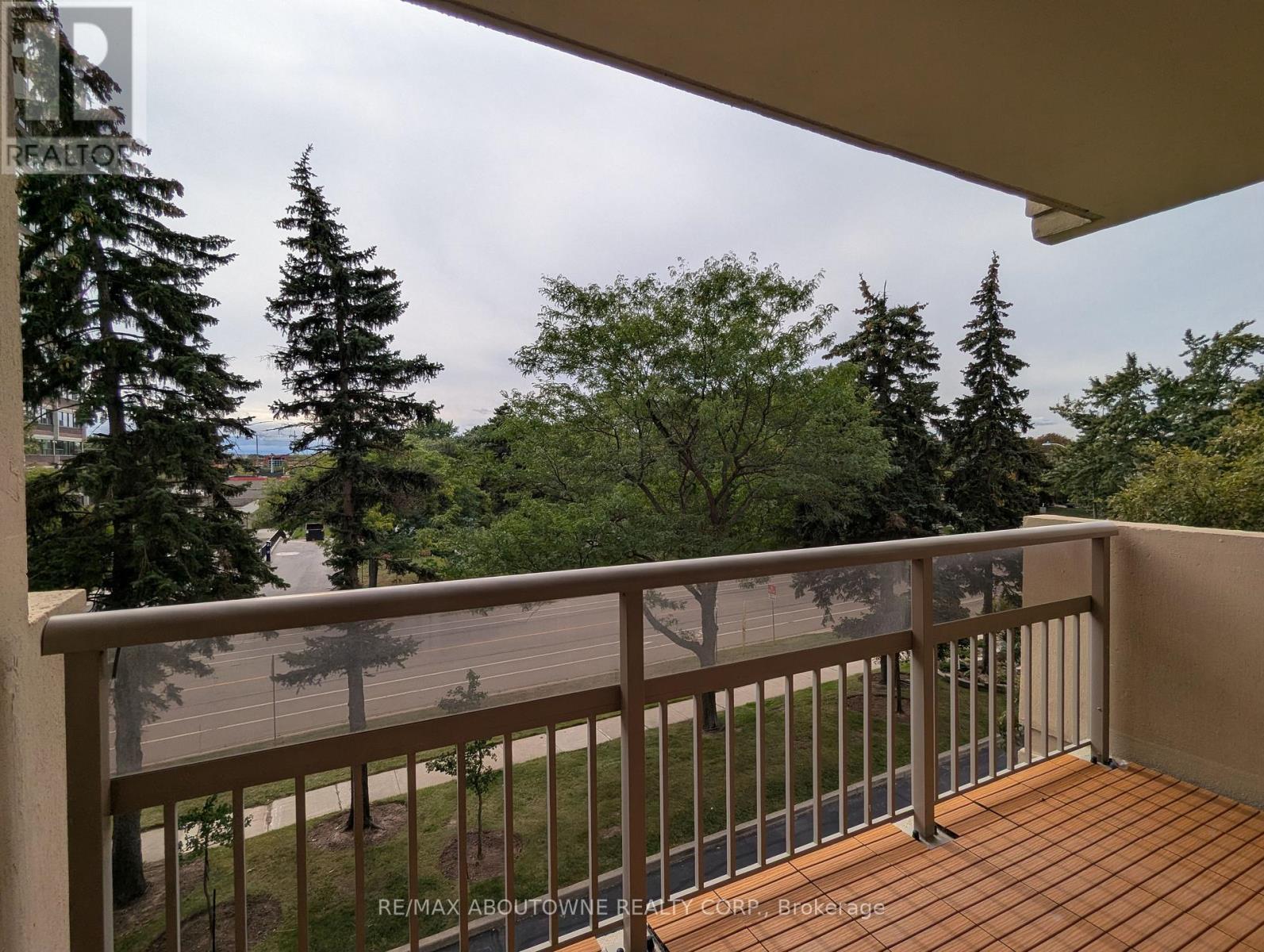 306 - 1359 White Oaks Boulevard, Oakville, ON