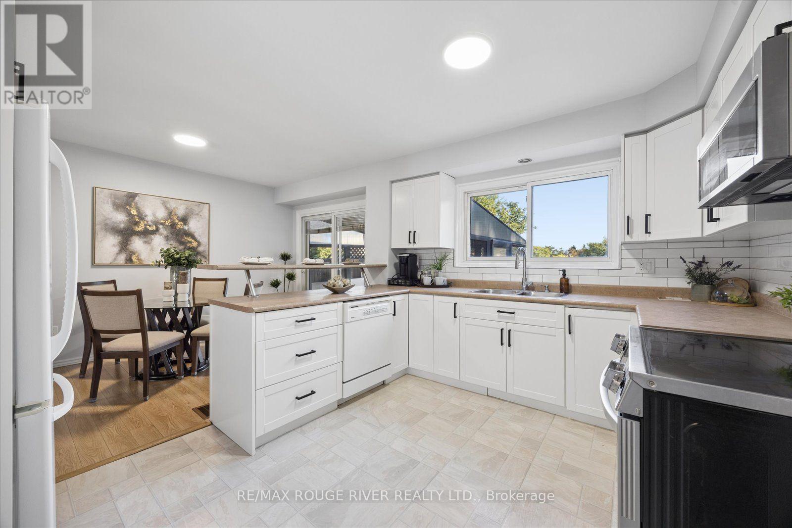 371 Ormond Drive, Oshawa, ON
