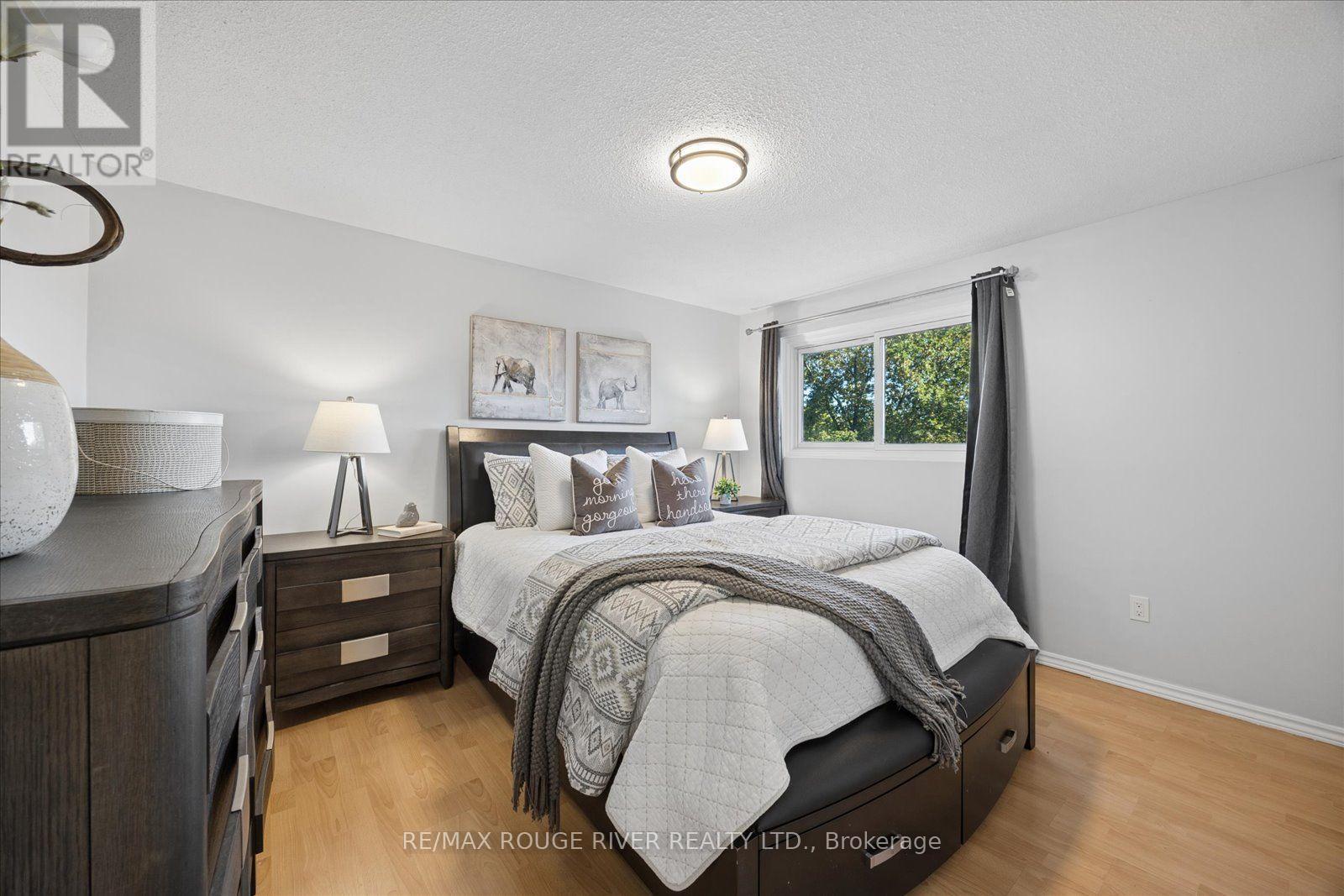 371 Ormond Drive, Oshawa, ON