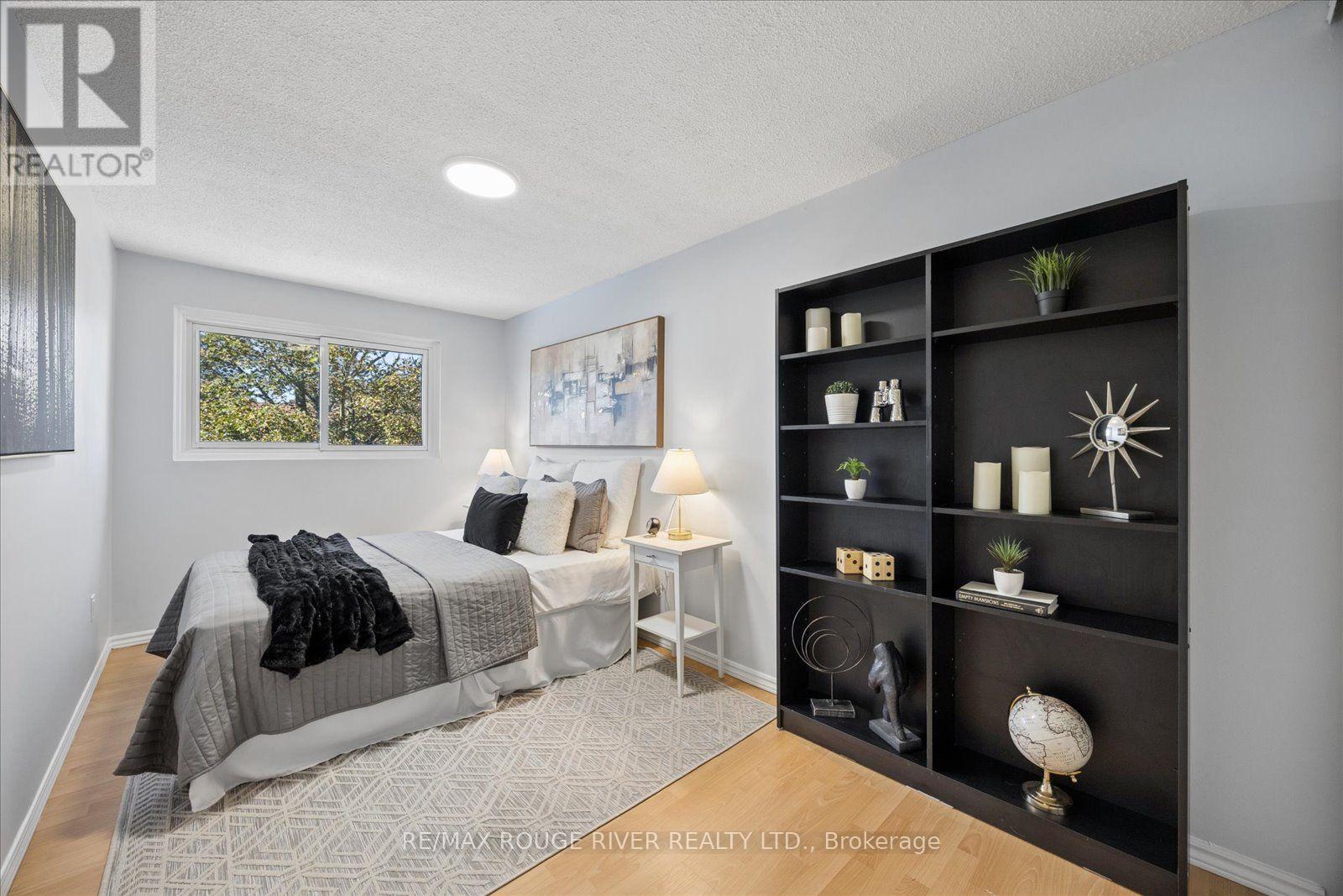 371 Ormond Drive, Oshawa, ON
