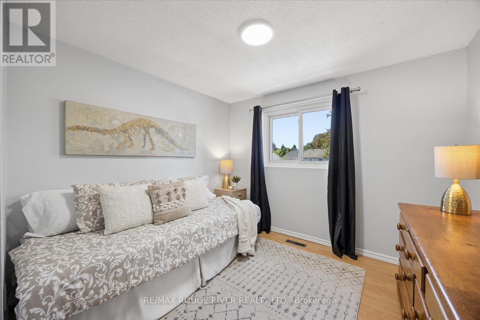 371 Ormond Drive, Oshawa, ON
