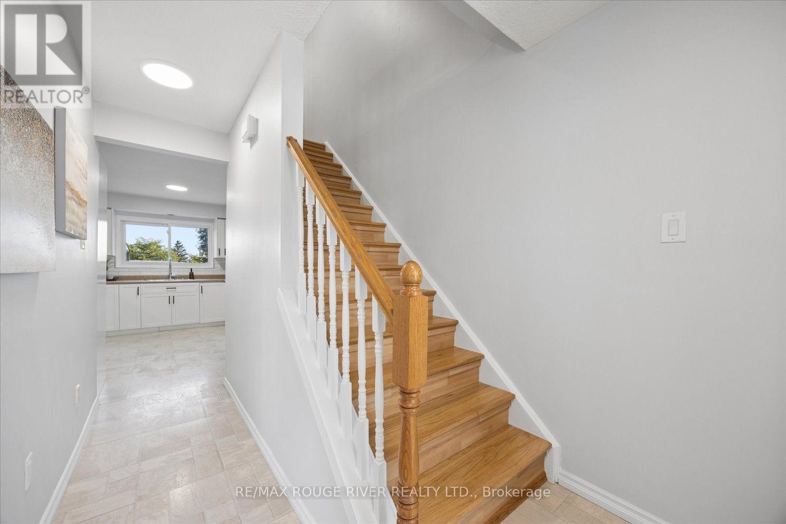 371 Ormond Drive, Oshawa, ON