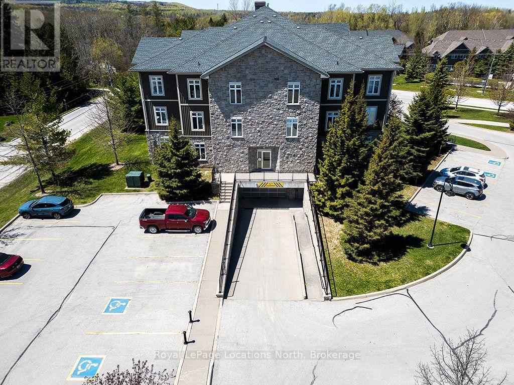 Entrance To Underground Parking / Locker - 102 - 25 Beaver Street S, Blue Mountains, ON