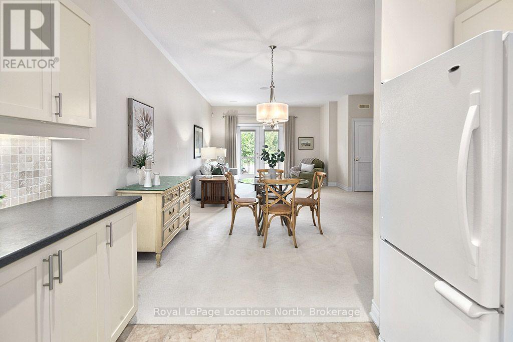 Bright & Airy Living Space - 102 - 25 Beaver Street S, Blue Mountains, ON