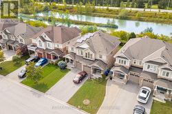 12 HOARD AVENUE S New Tecumseth, ON L9R 0M4