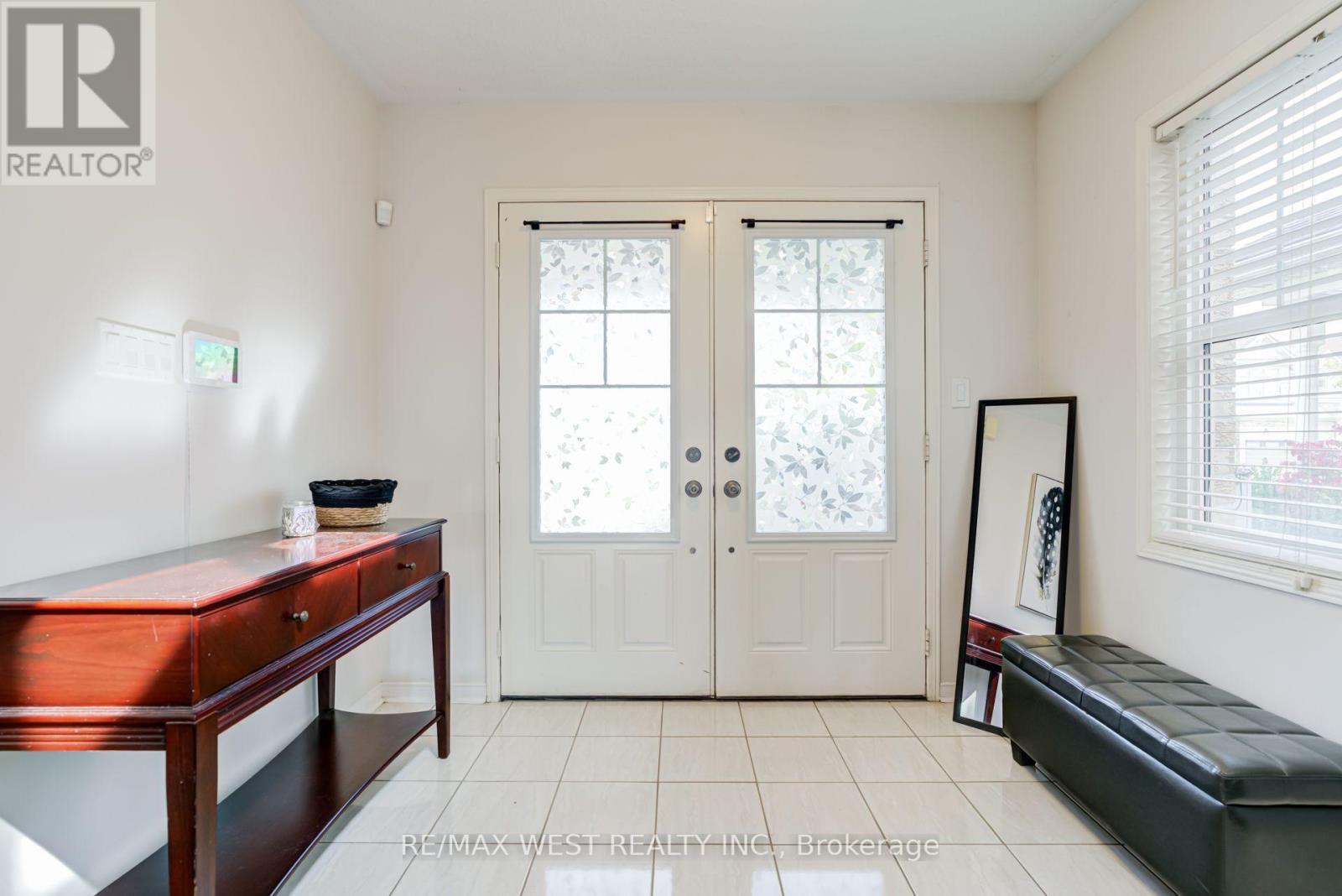12 Hoard Avenue S, New Tecumseth, ON