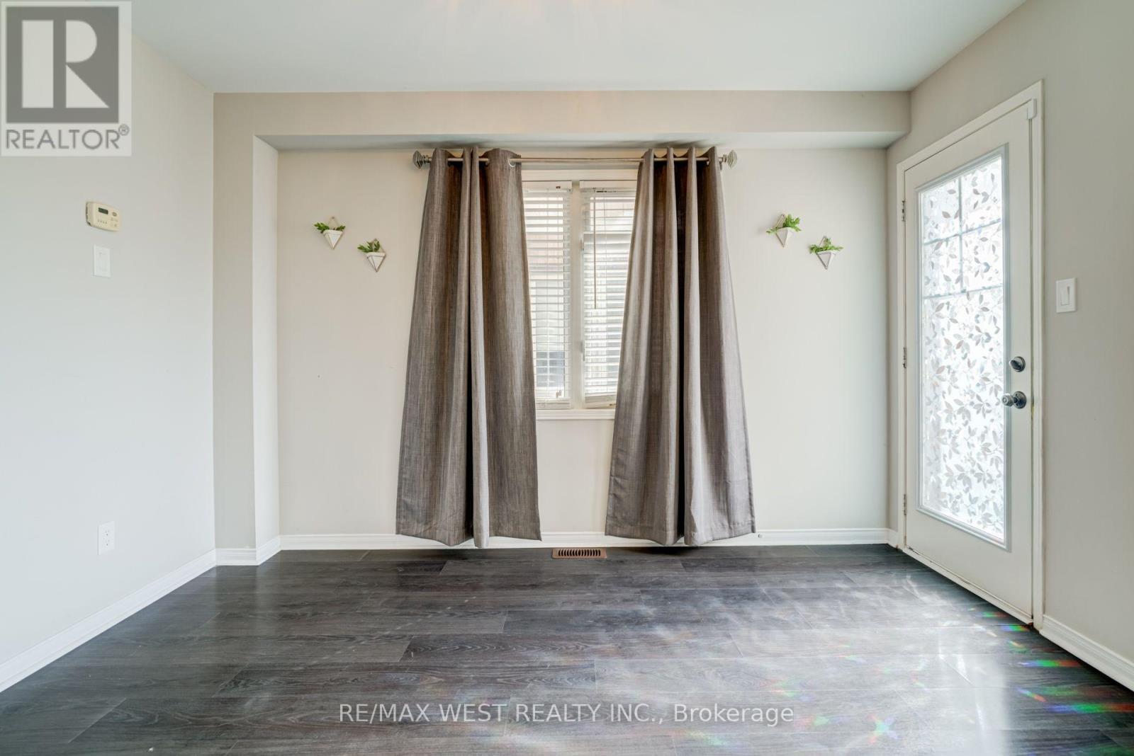 12 Hoard Avenue S, New Tecumseth, ON