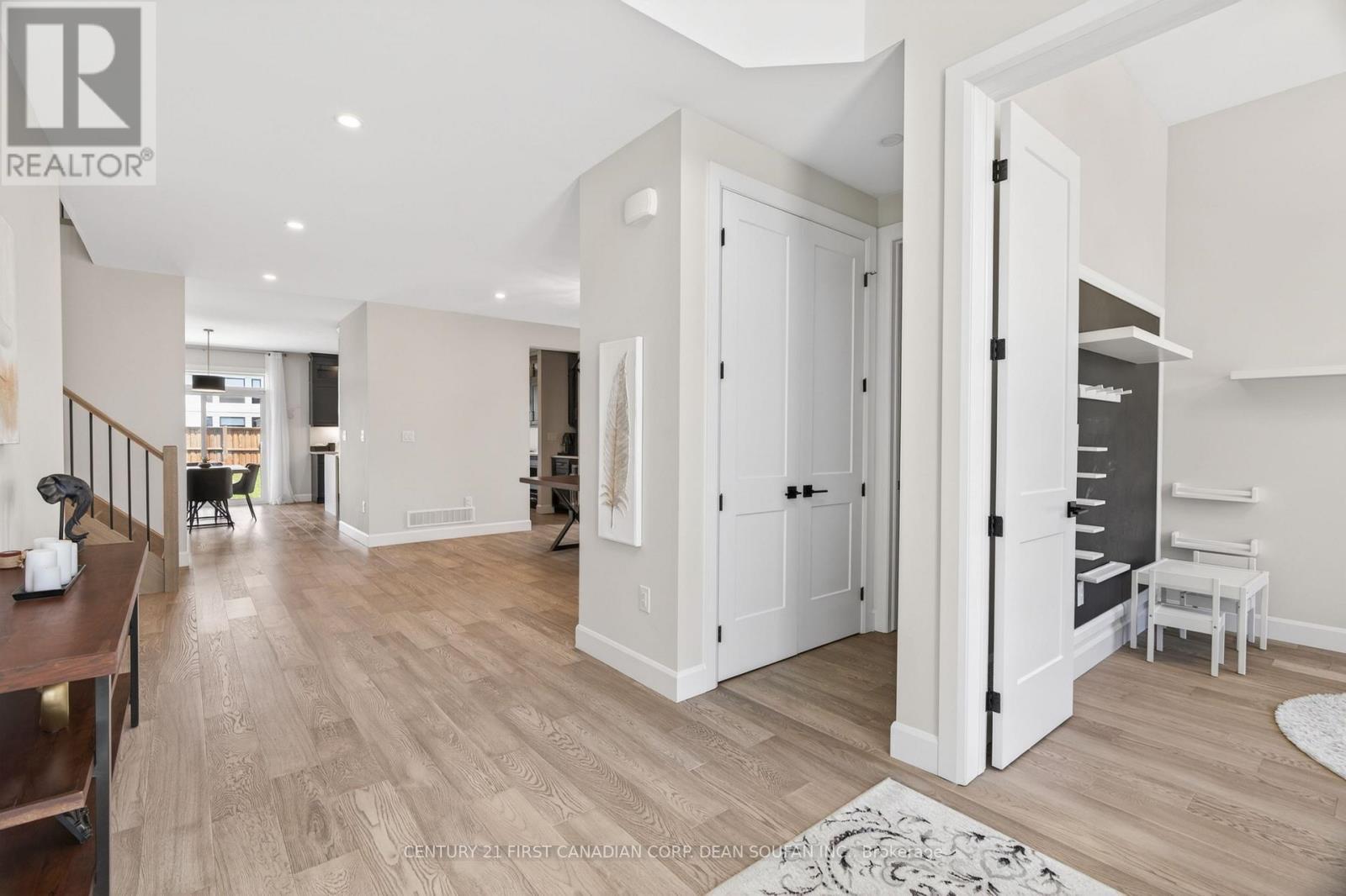 7251 Silver Creek Circle, London South (South V), ON