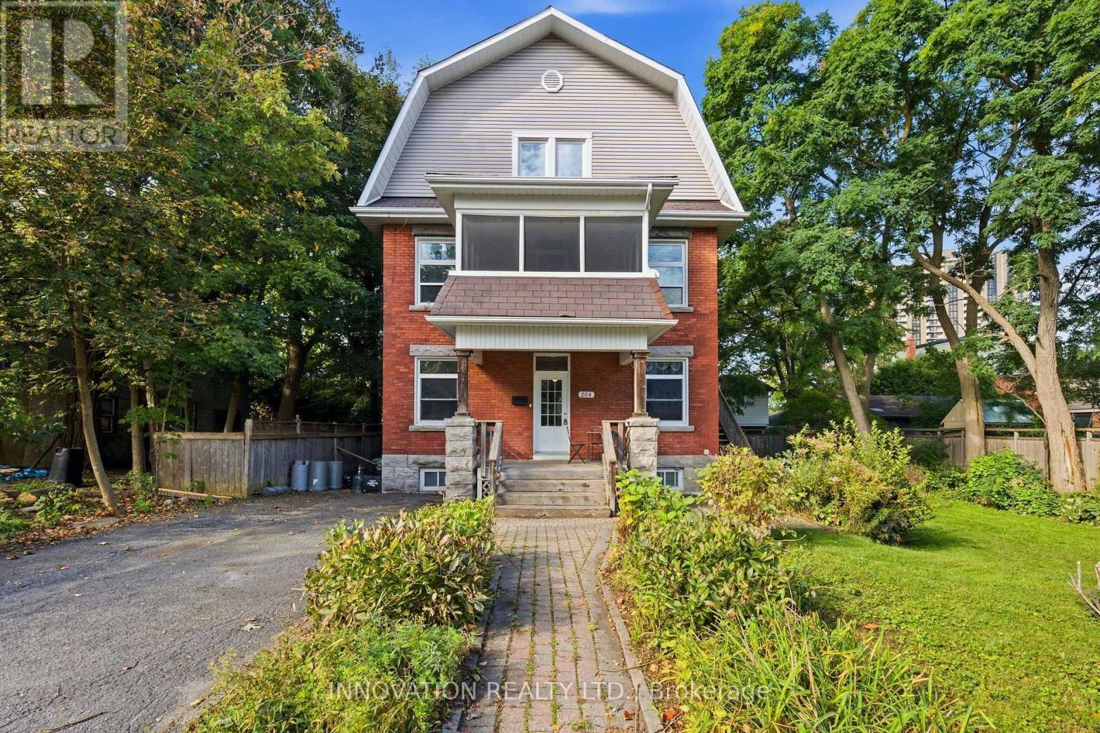 204 Compton Avenue, Ottawa, ON
