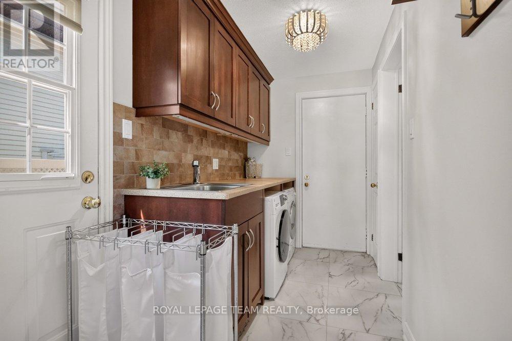 1877 Montereau Avenue, Ottawa, ON