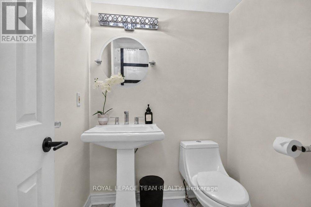 1877 Montereau Avenue, Ottawa, ON