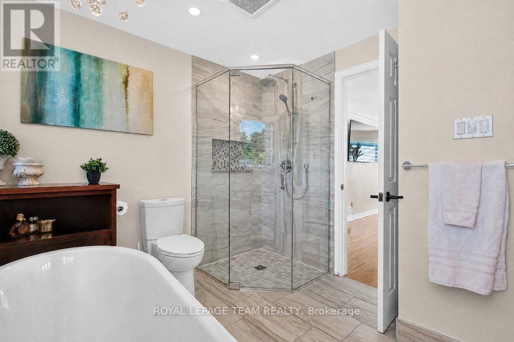 1877 Montereau Avenue, Ottawa, ON