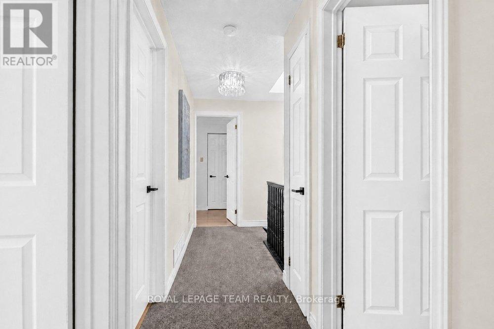 1877 Montereau Avenue, Ottawa, ON