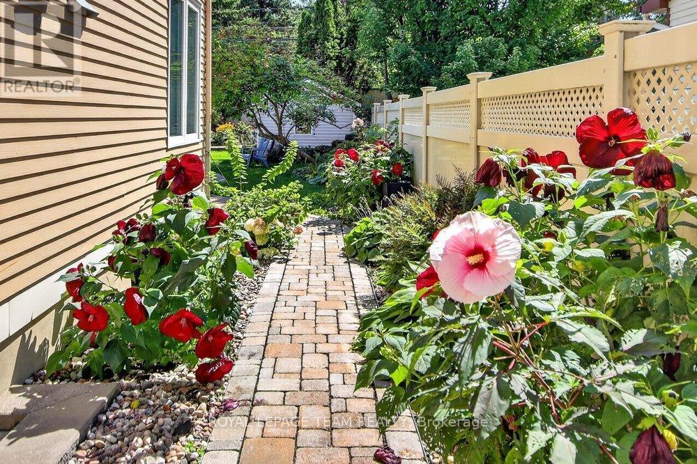 1877 Montereau Avenue, Ottawa, ON