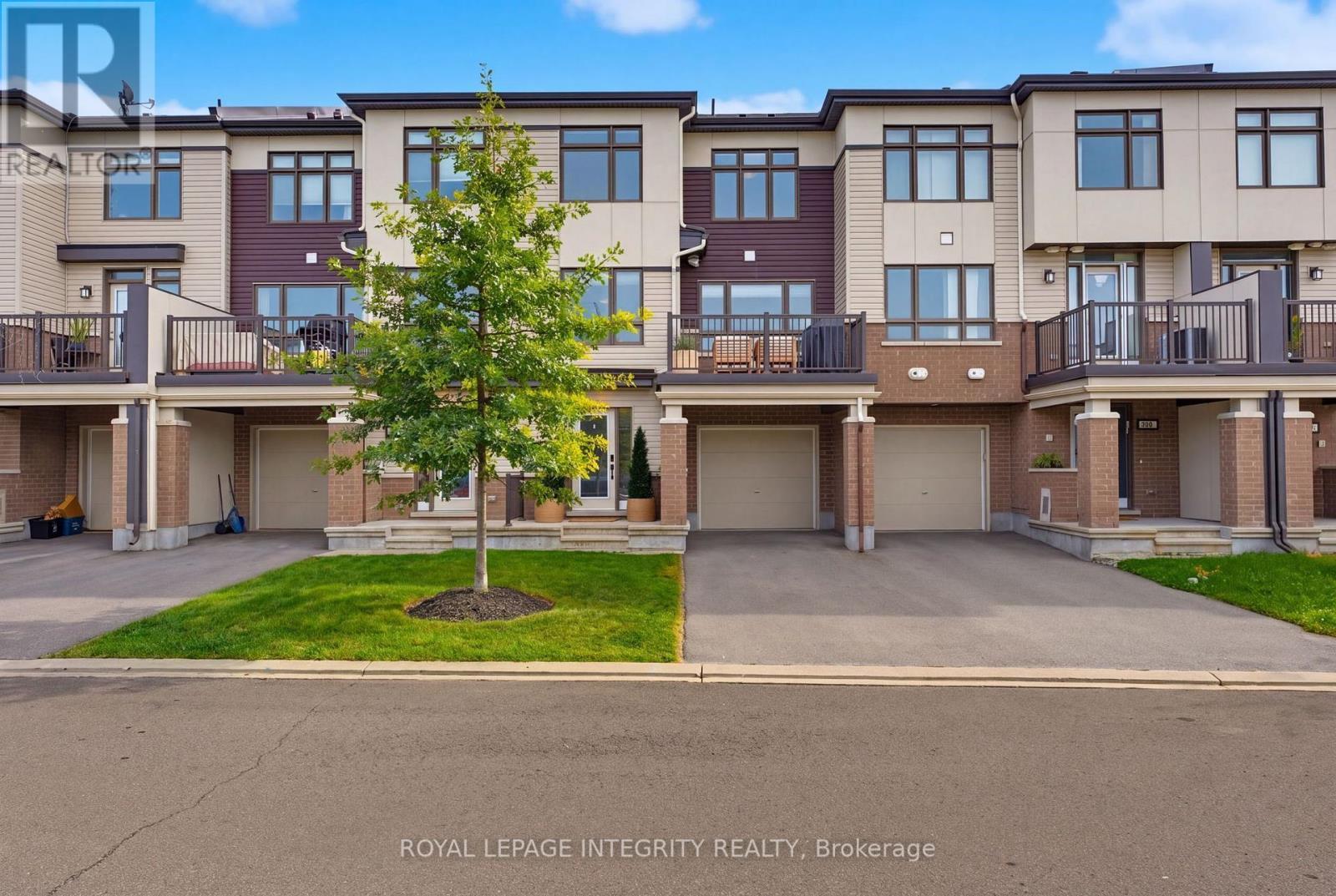 66 Feathertop Lane, Ottawa, ON