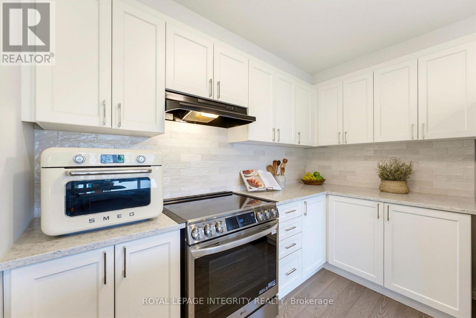 66 Feathertop Lane, Ottawa, ON