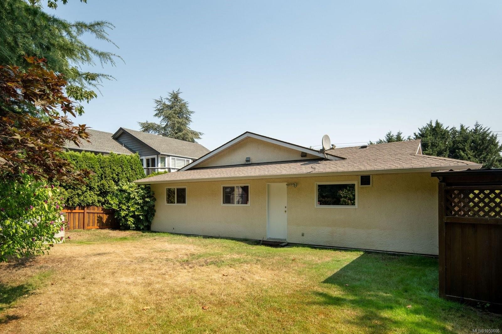 7436 East Saanich Rd, Central Saanich, BC
