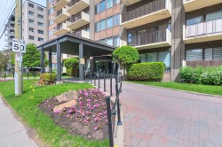 1103-7905 Ch. de la Côte-St-Luc Côte-Saint-Luc, QC H4W 1W4