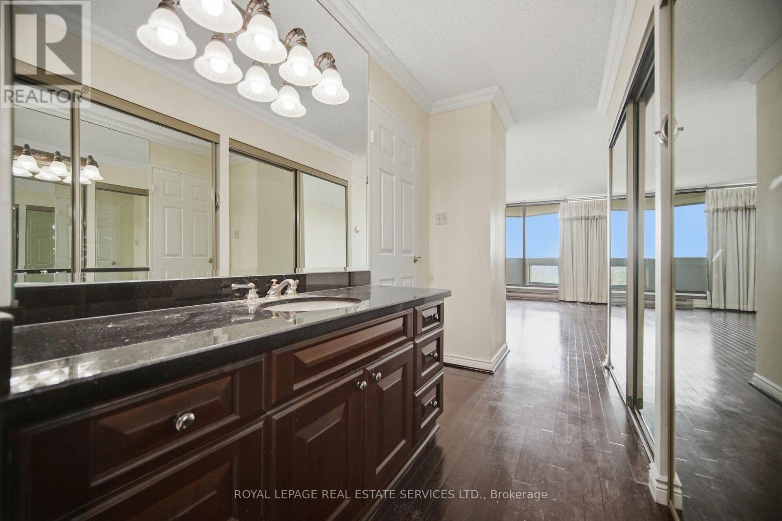 2305 - 2010 Islington Avenue, Toronto, ON