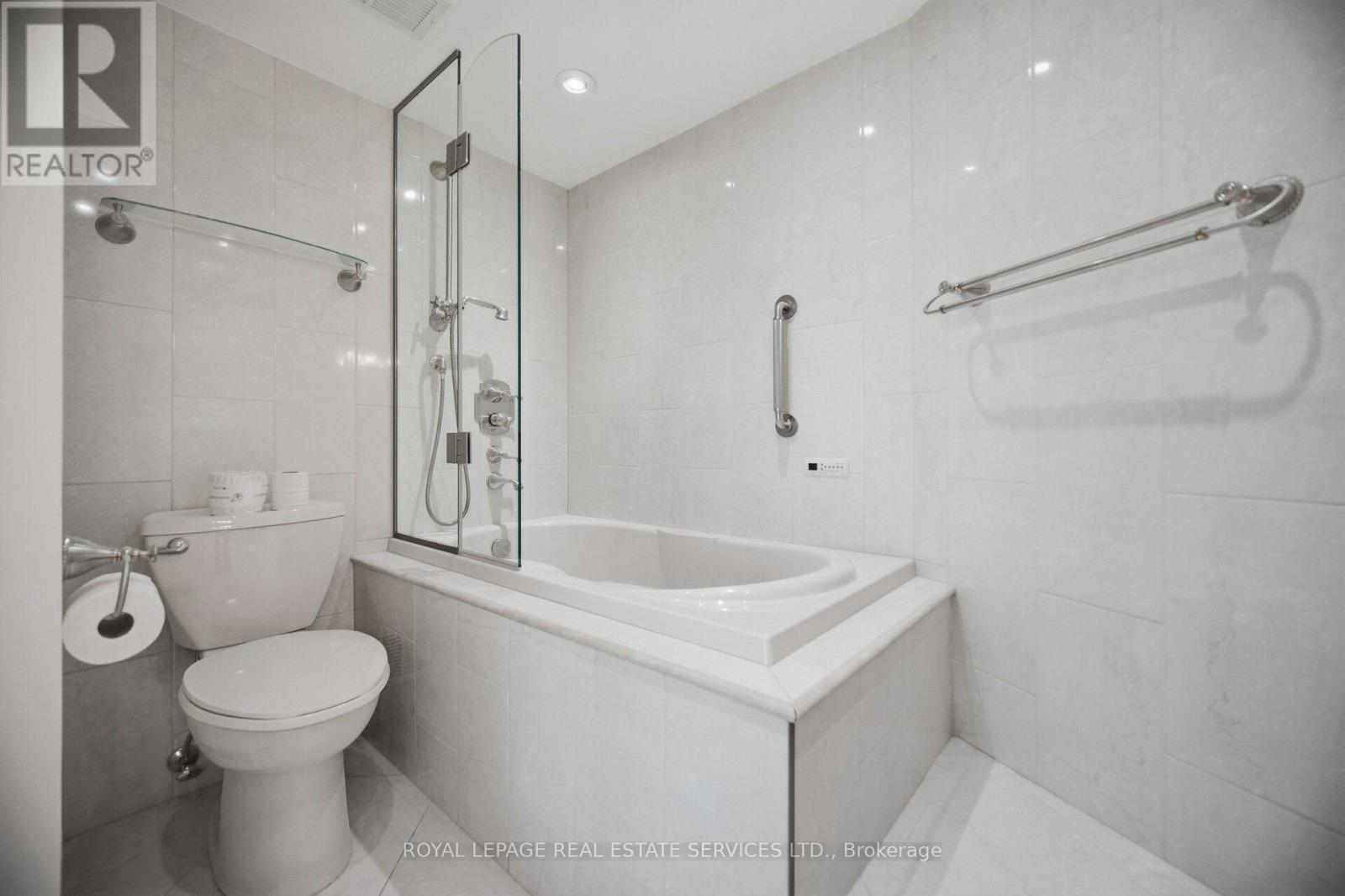 2305 - 2010 Islington Avenue, Toronto, ON