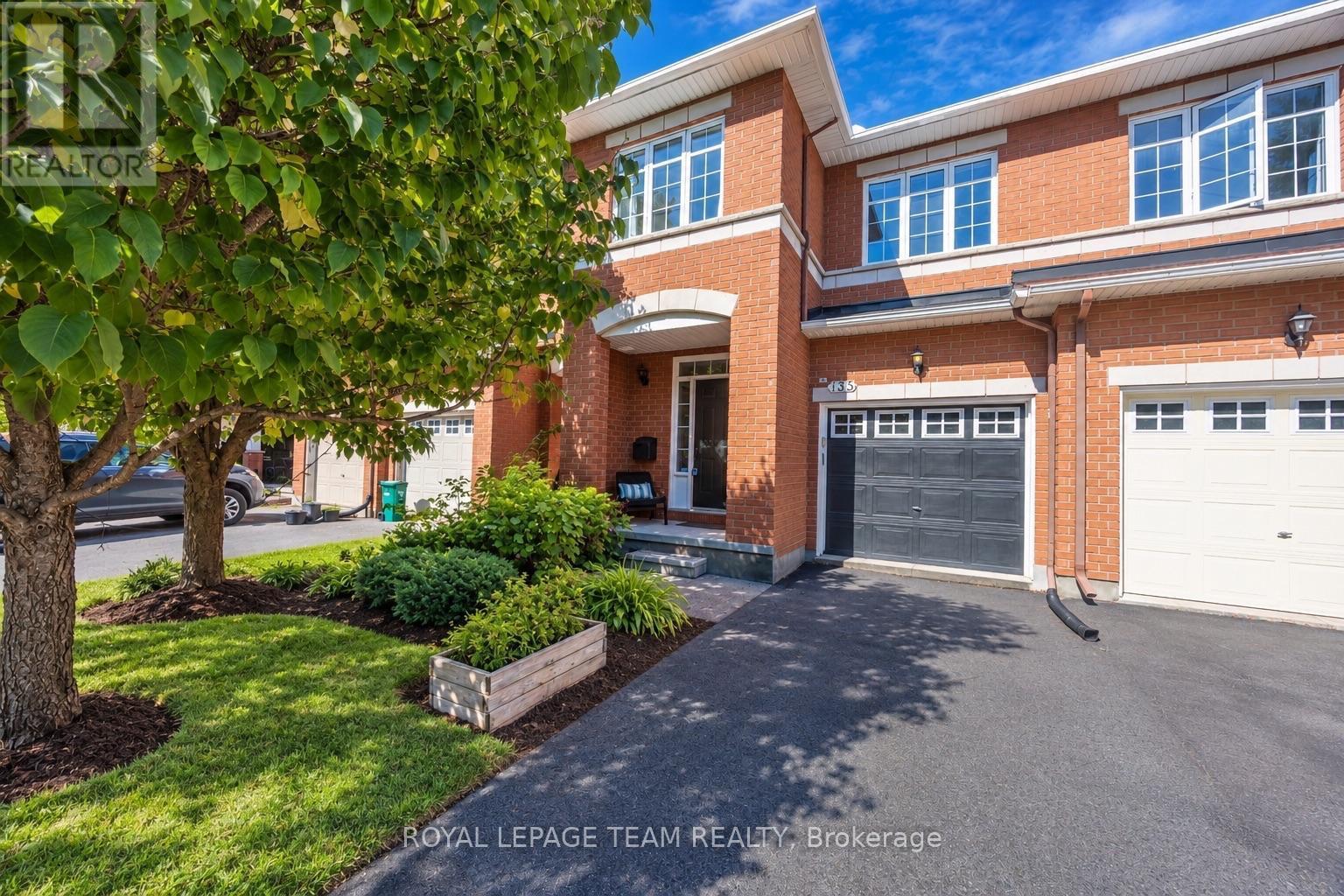 135 Gatespark Private, Ottawa, ON