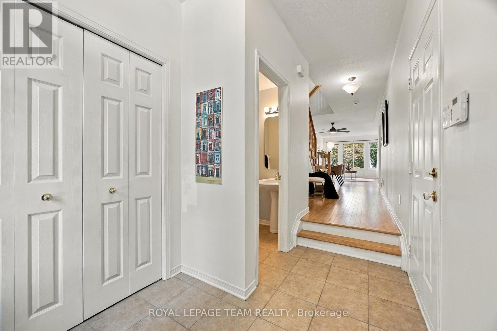 135 Gatespark Private, Ottawa, ON