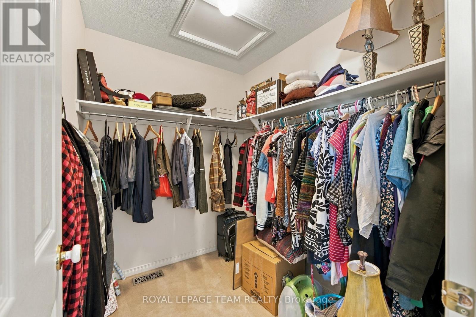 135 Gatespark Private, Ottawa, ON