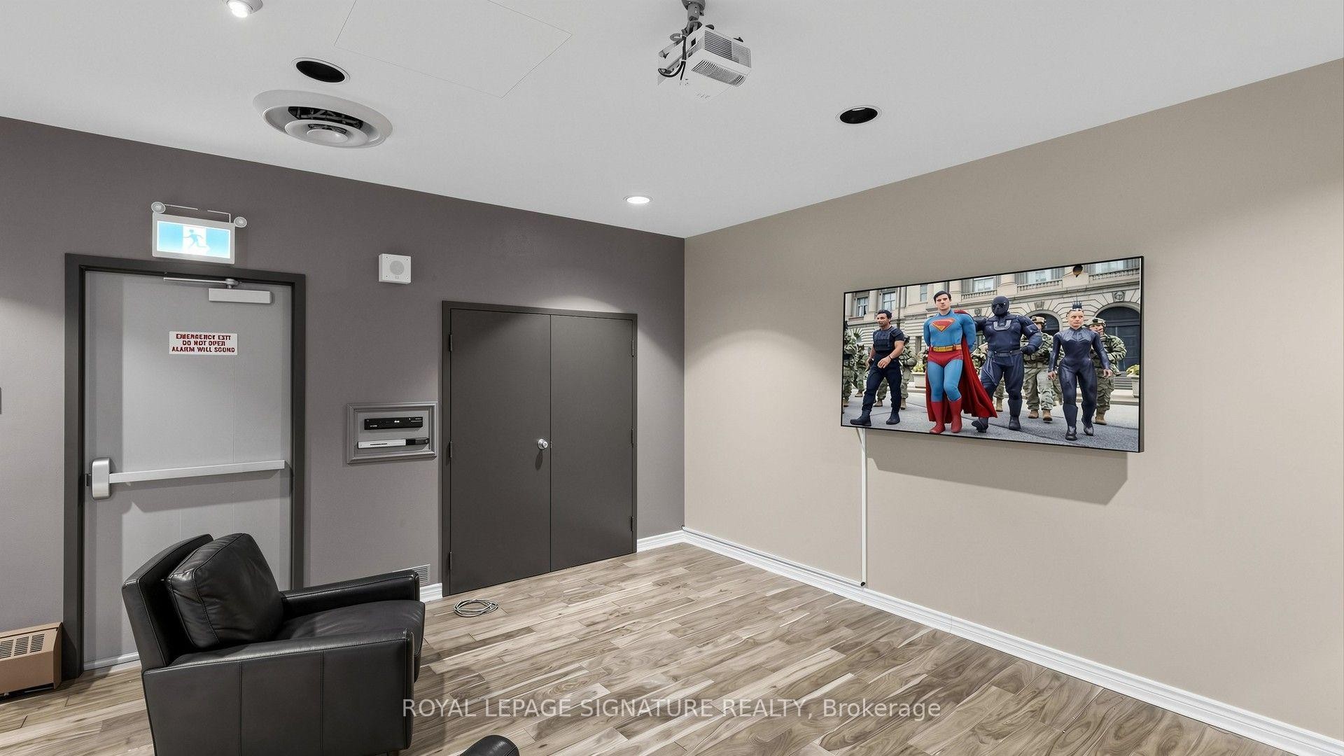 411-7 Bishop Avenue, Toronto, ON