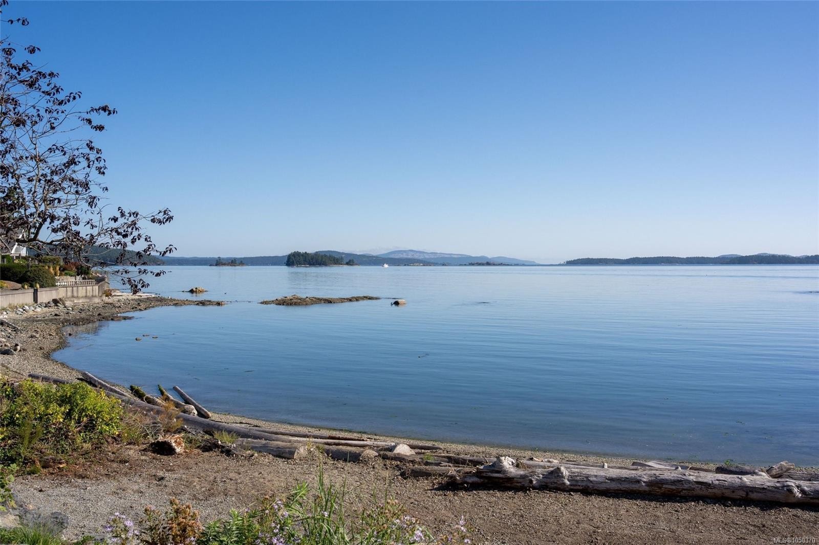 #1-2525 Rothesay Ave, Sidney, BC