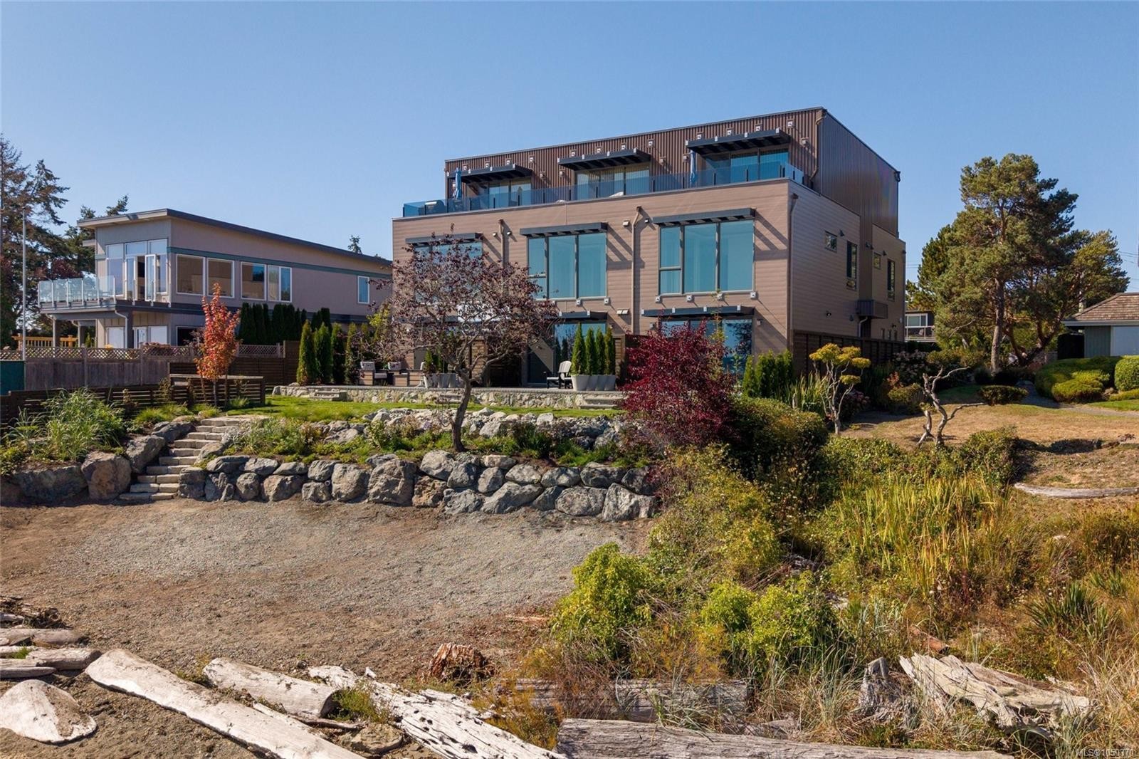 #1-2525 Rothesay Ave, Sidney, BC