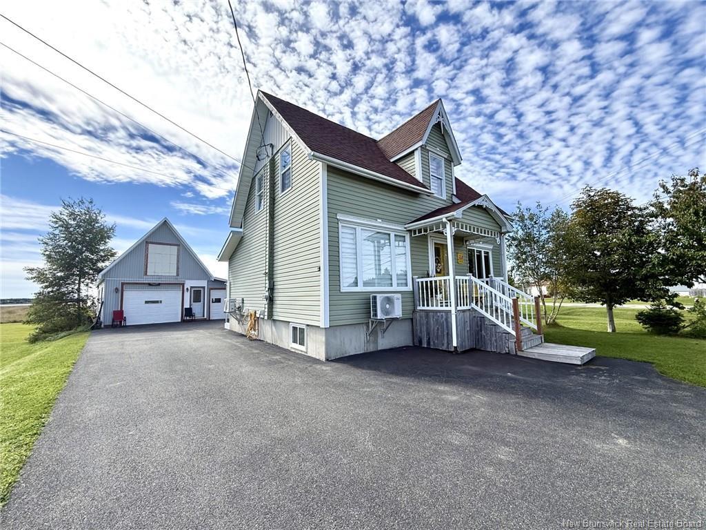 133 Rue Du Bassin, Lamèque, NB
