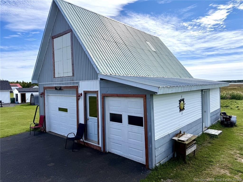 133 Rue Du Bassin, Lamèque, NB