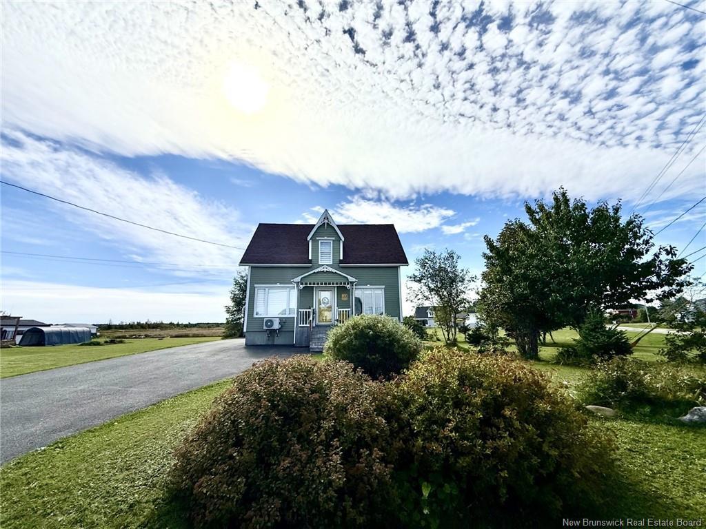 133 Rue Du Bassin, Lamèque, NB