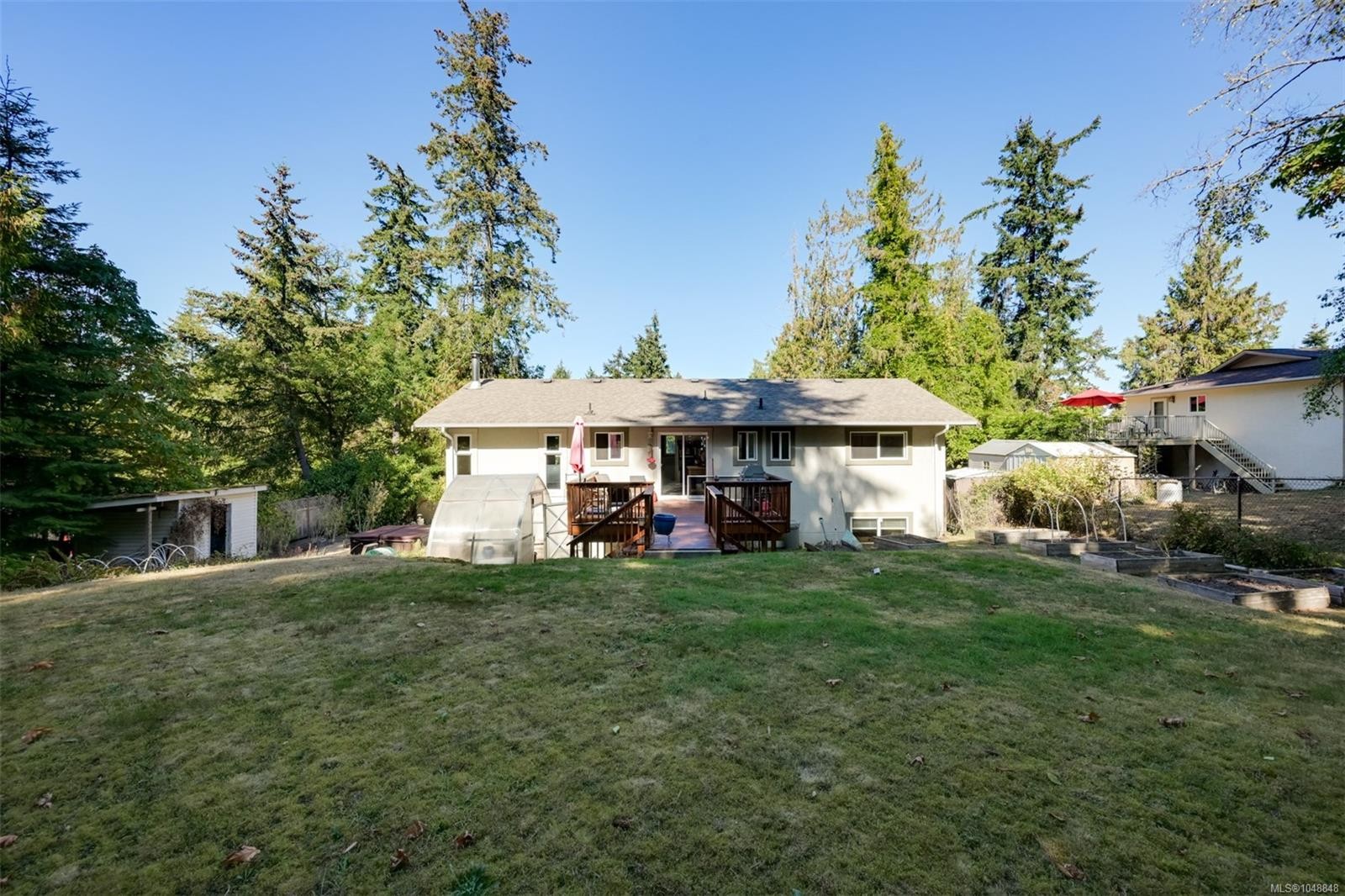 1215 Cloake Hill Rd, North Saanich, BC