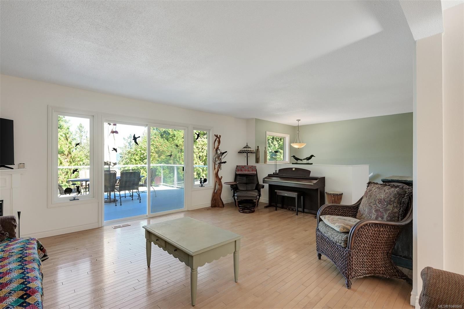 1215 Cloake Hill Rd, North Saanich, BC