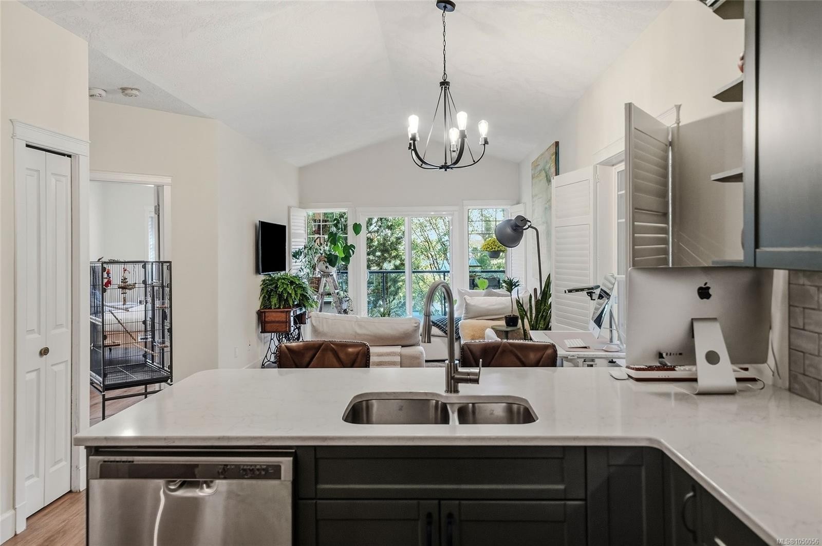 #213-930 Braidwood Rd, Courtenay, BC