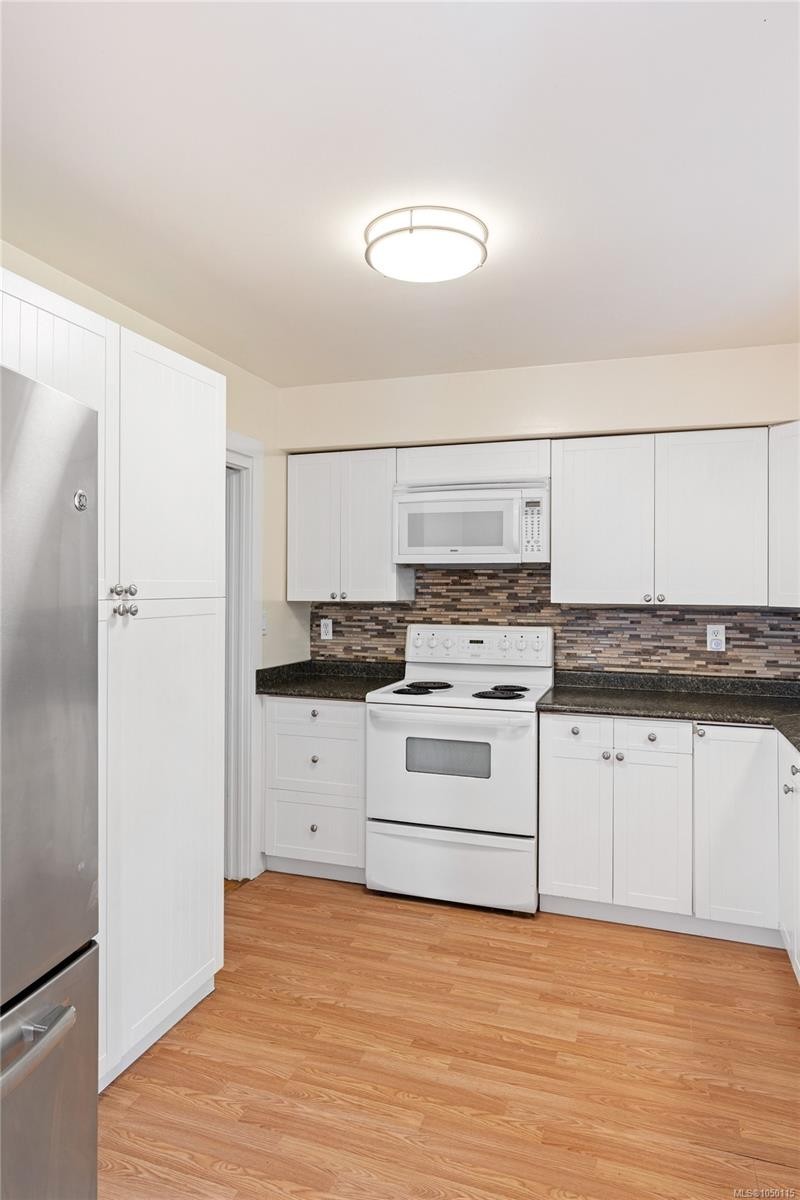 1055 Clarke Rd, Central Saanich, BC