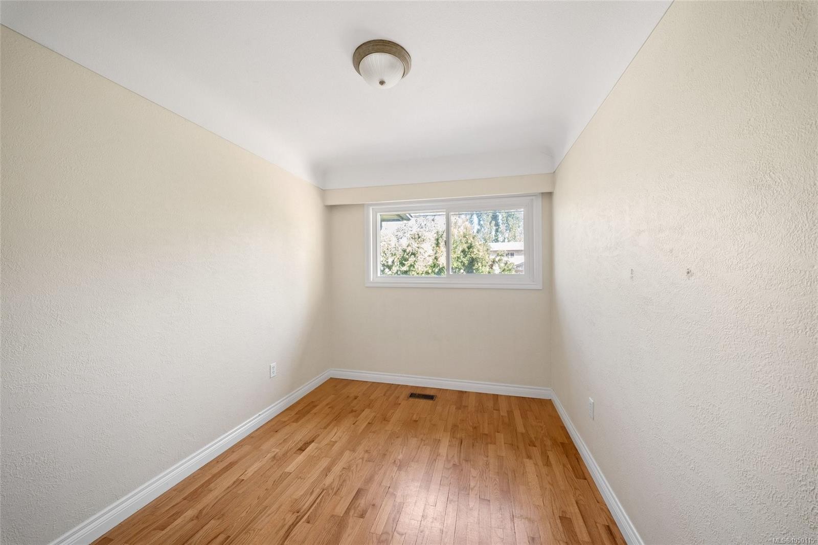 1055 Clarke Rd, Central Saanich, BC