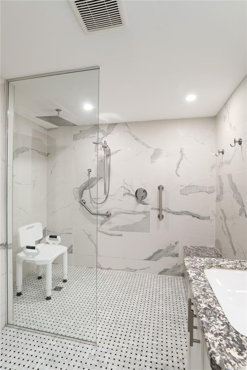 1030 St. Charles St, Victoria, BC